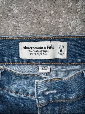 Abercrombie & Fitch Ankle Straight Ultra High Rise Jeans in Medium Blue Denim